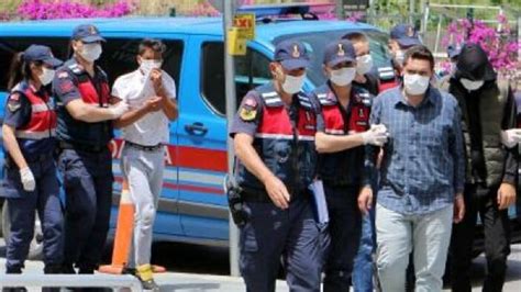 A­n­t­a­l­y­a­­d­a­ ­h­ı­r­s­ı­z­l­ı­k­ ­ş­ü­p­h­e­l­i­s­i­ ­y­a­k­a­l­a­n­d­ı­